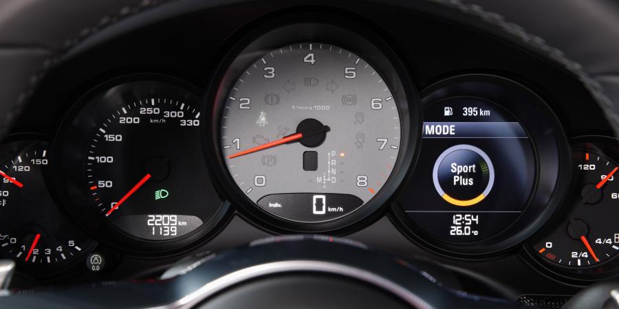  Porsche 911 Carrera S Coupe 2016 года  (AU) (фото 17 из 34)